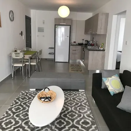 Апартаменты Cozy Flat In The Heart Of North --- 55-1 *