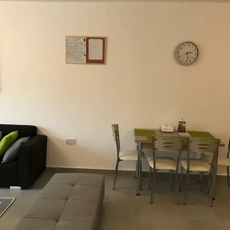 Apartament Cozy Flat In The Heart Of North --- 55-1 *