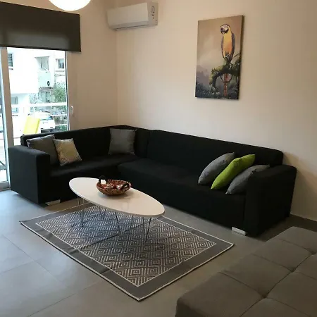 Cozy Flat In The Heart Of North --- 55-1 Нікосія