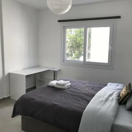 Cozy Flat In The Heart Of North --- 55-1 דירה *