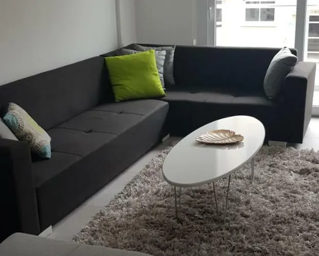 Cozy Flat In The Heart Of North --- 55-1 *