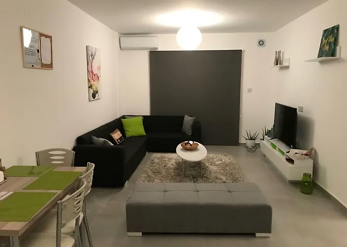 Cozy Flat In The Heart Of North --- 55-1 شقة نيقوسيا
