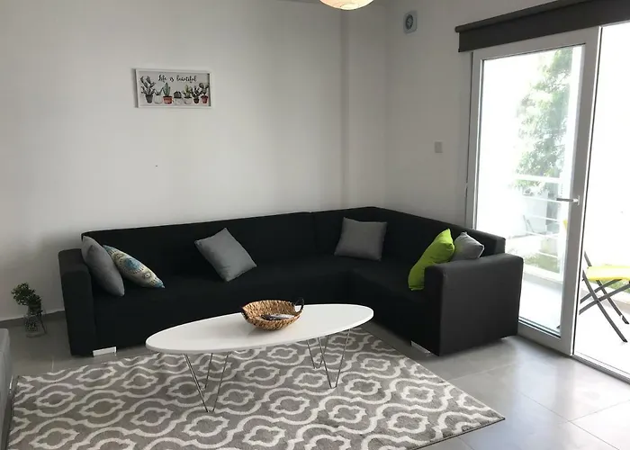 Cozy Flat In The Heart Of North --- 55-1 * نيقوسيا