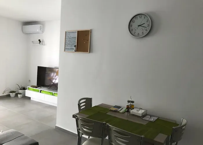 Διαμέρισμα Cozy Flat In The Heart Of North --- 55-1